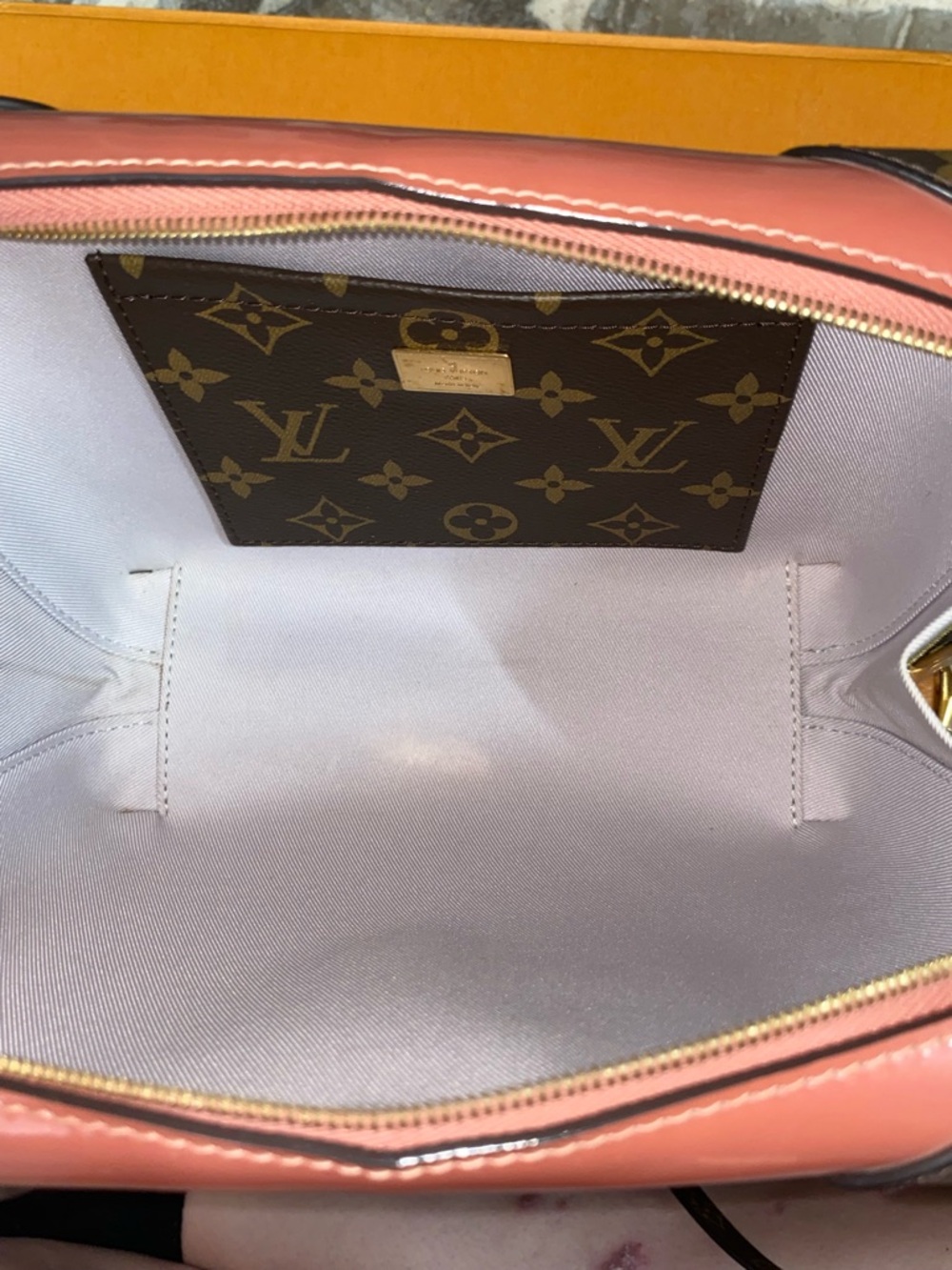 Louis Vuitton  Patent Miroir Venice Vieux Rose - Picture 8 of 12